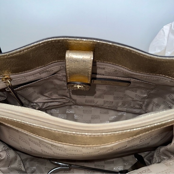 Michael Kors MK Satchel Tote Bag Pale Gold Hamilton Leather East West Large - Picture 10 of 16
